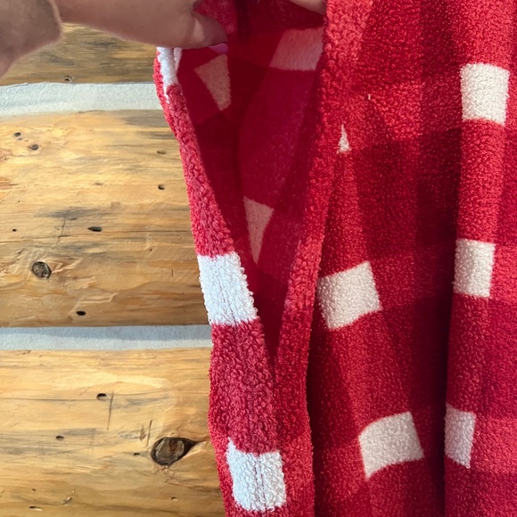 Lane Bryant Hooded Plaid Sherpa Poncho - Picture 6 of 6